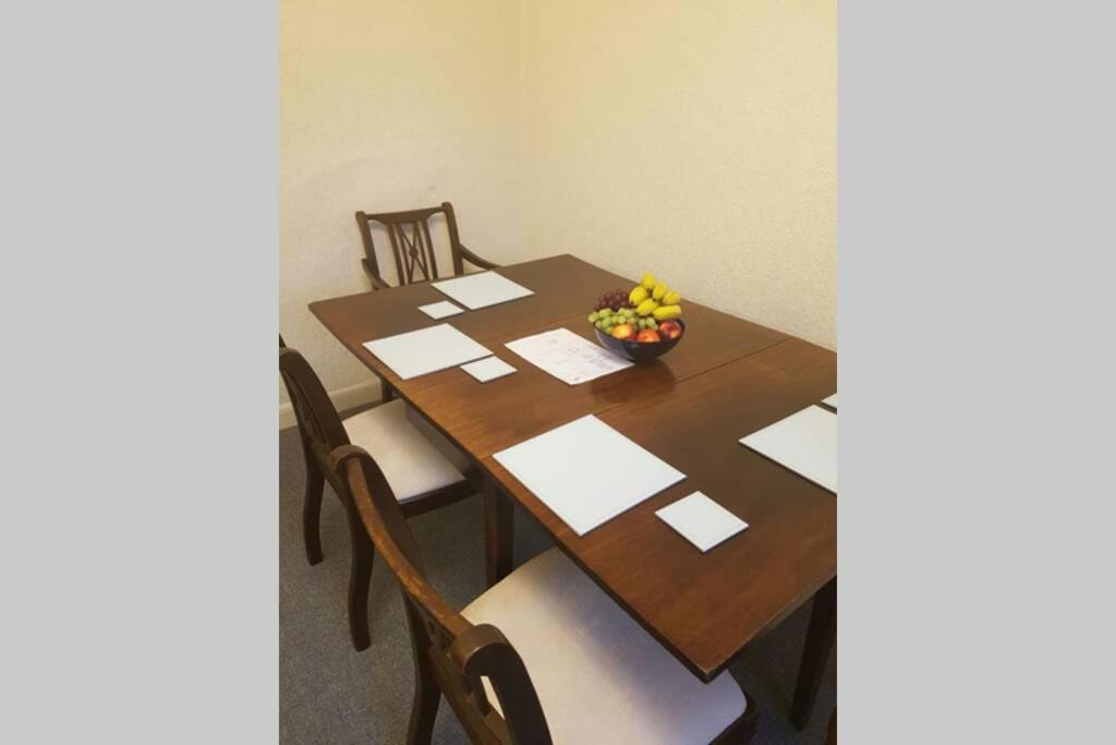 Porthmadog Harbour Town - High Street Apartment. Экстерьер фото