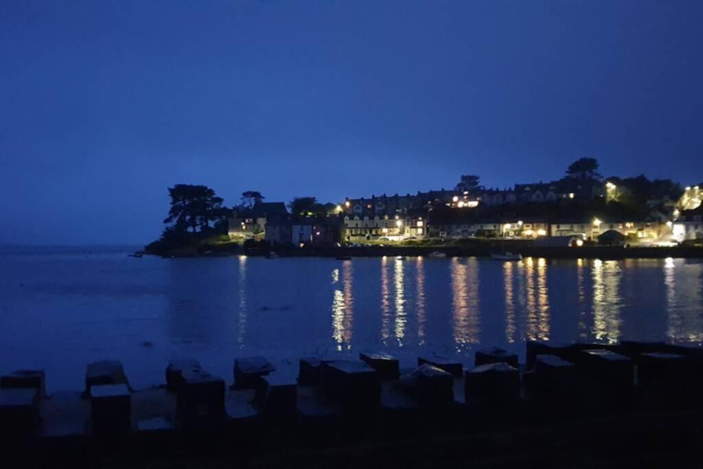 Porthmadog Harbour Town - High Street Apartment. Экстерьер фото